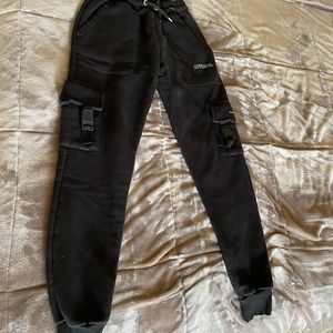 Man official cargos